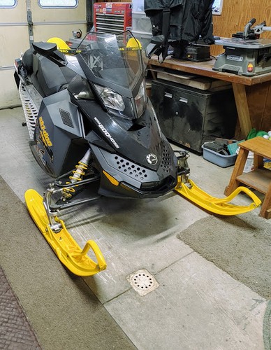Dick - Yellow Skis.jpg